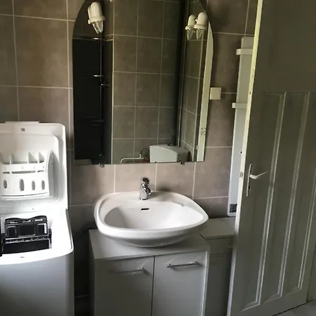 Location Demi Maison A 300m De La Base De Loisirs Et Piste Cyclable Au Dessus De La Maison