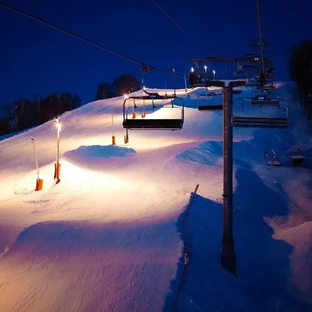 Dom wakacyjny Location Demi Maison A 300m De La Base De Loisirs Et Piste Cyclable Au Dessus De La Maison *
