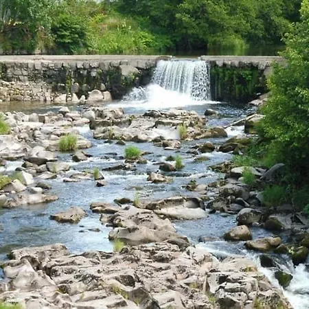 Location Demi Maison A 300m De La Base De Loisirs Et Piste Cyclable Au Dessus De La Maison Dom wakacyjny Saulxures-sur-Moselotte